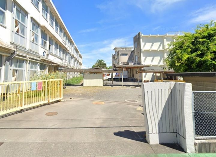 パーチェの周辺