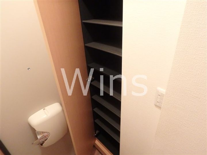 東京都調布市西つつじケ丘3(アパート)の賃貸物件の玄関