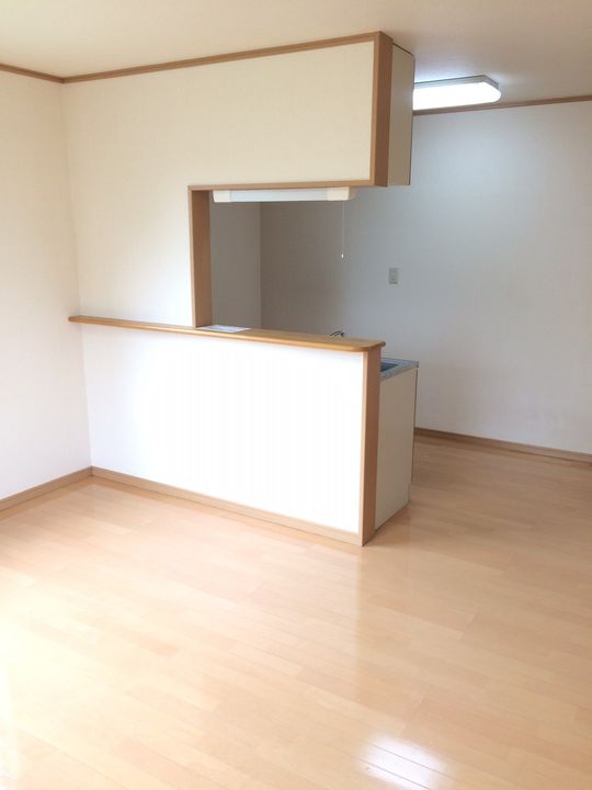 サニーコートジュネスCの居間