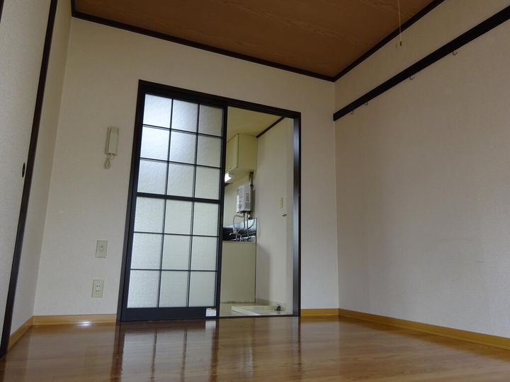 メゾンシャルマンの居間