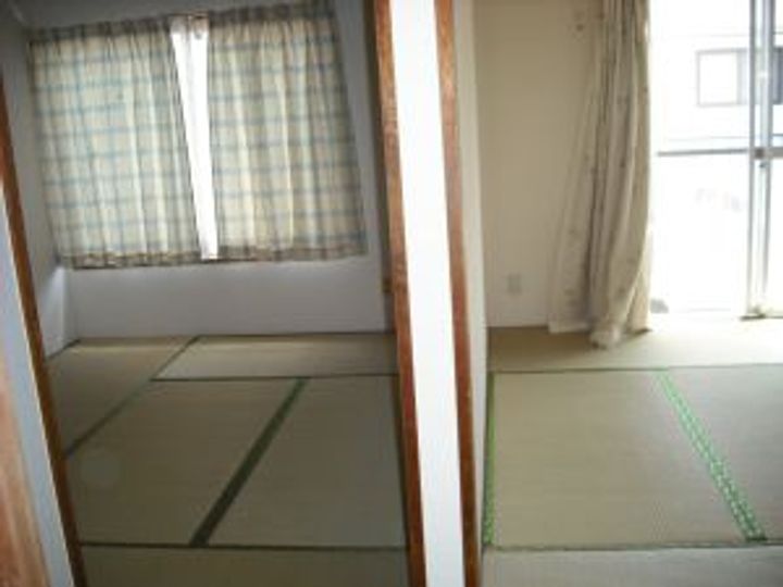 弘中ハイツの居間