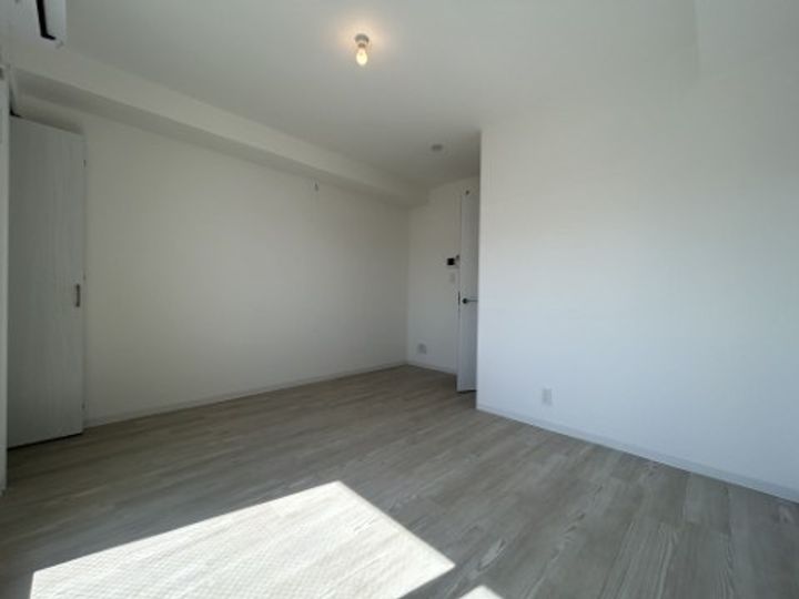 ジーメゾン伊勢原高森の居間