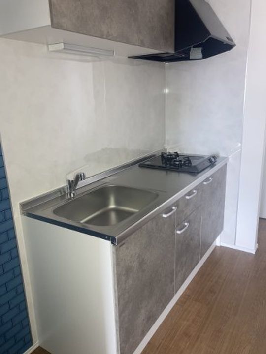 ワンリッチ上野町Aのキッチン