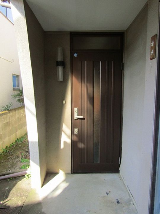 埼玉県久喜市鷲宮中央1(一戸建)の賃貸物件の玄関