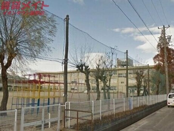 クレールパルの周辺