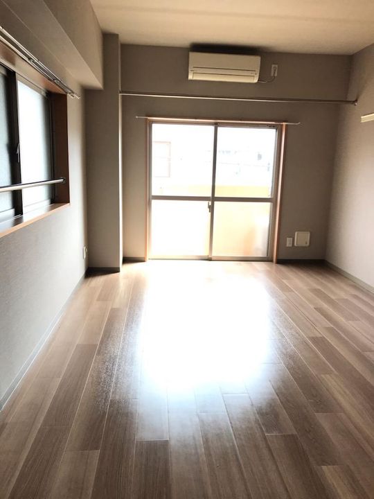 志幸35 CORONの居間