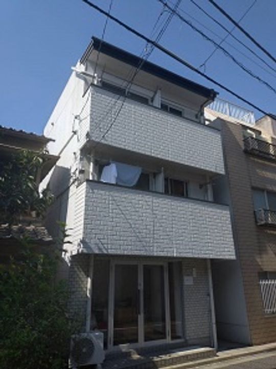 松下ビルの外観