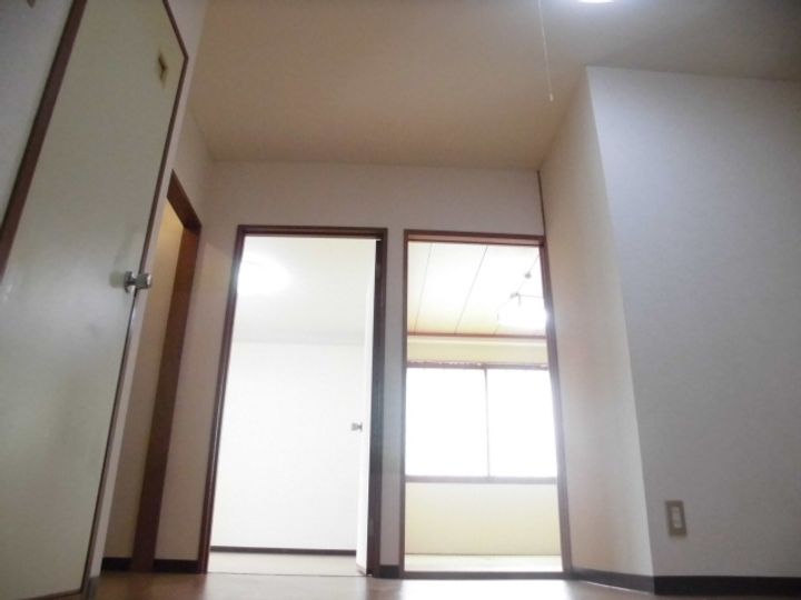 大阪府大阪市西成区千本中2(マンション)の賃貸物件の玄関