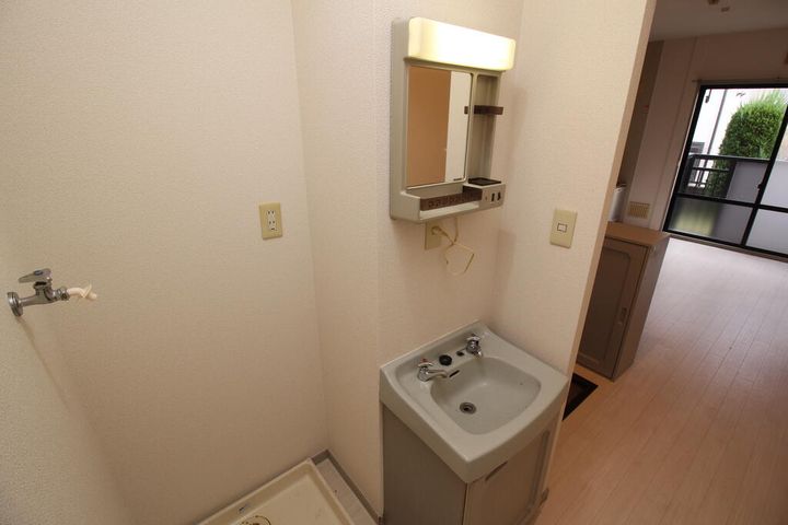 ライフ竹林の内装