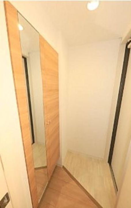 東京都新宿区納戸町(マンション)の賃貸物件の玄関