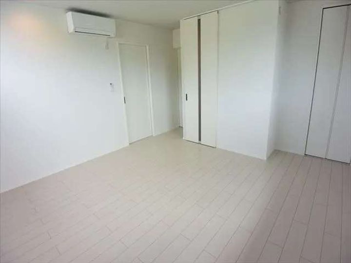 インテグラル・ノアール A棟の居間