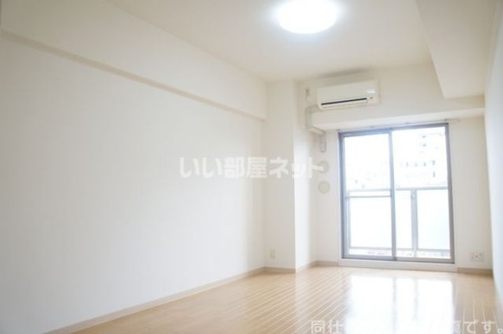 大阪府堺市堺区北花田口町2(マンション)の賃貸物件の居間