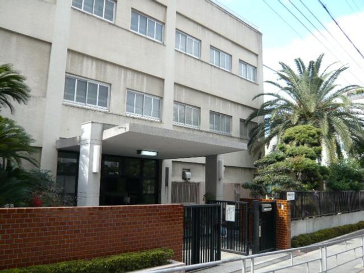 シエリアタワー大阪堀江の周辺