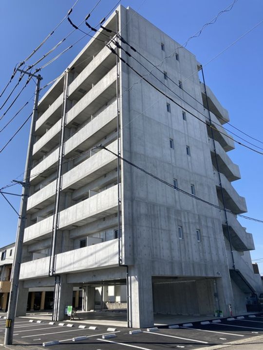 プラスKの外観