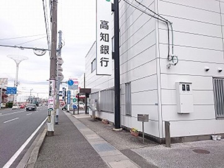 プラスKの周辺