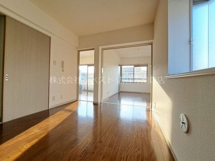 三鷹アミニティIIIの居間