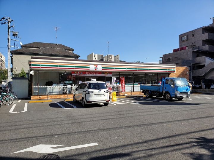 三鷹アミニティIIIの周辺