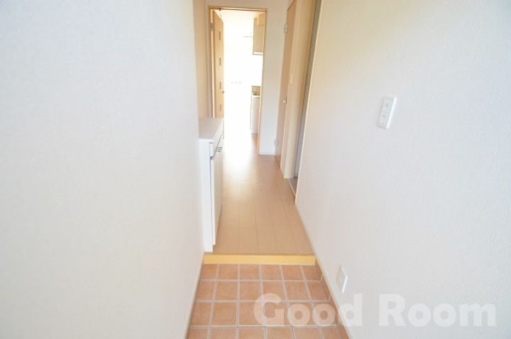 徳島県小松島市神田瀬町(アパート)の賃貸物件の玄関