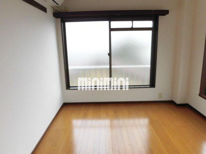 ハイツハセガワの居間