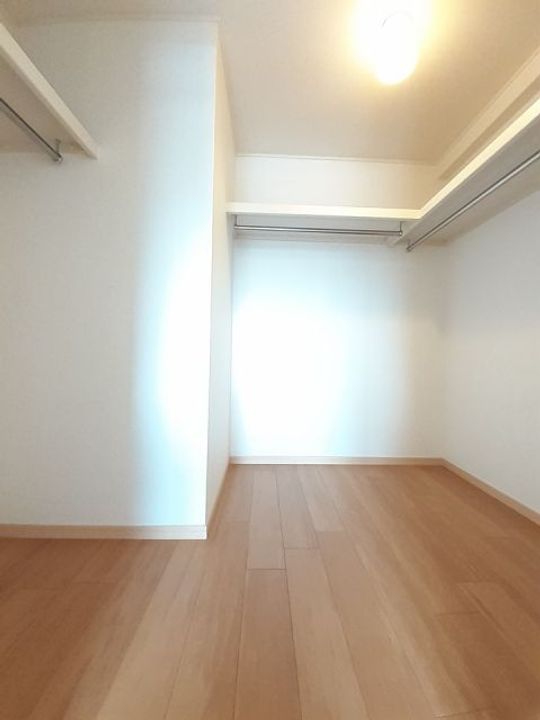 アインスブルグ巽東の内装