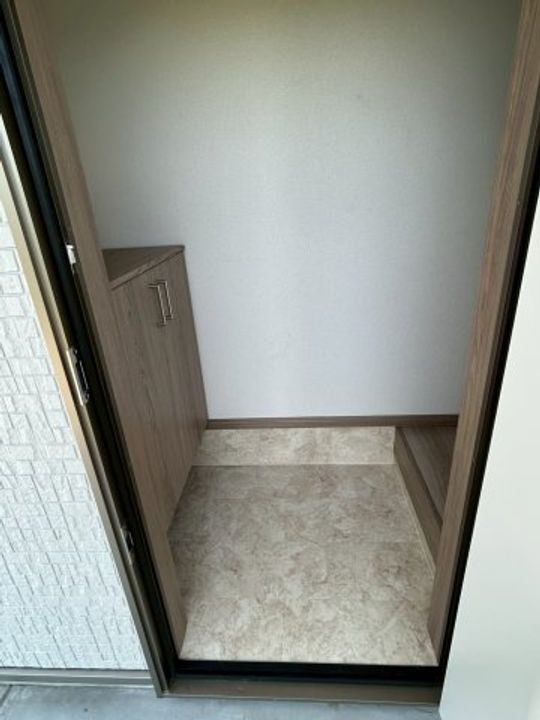 福岡県三潴郡大木町大字八町牟田(アパート)の賃貸物件の玄関