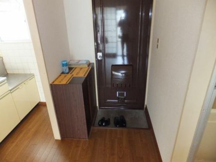 竹野コーポの玄関