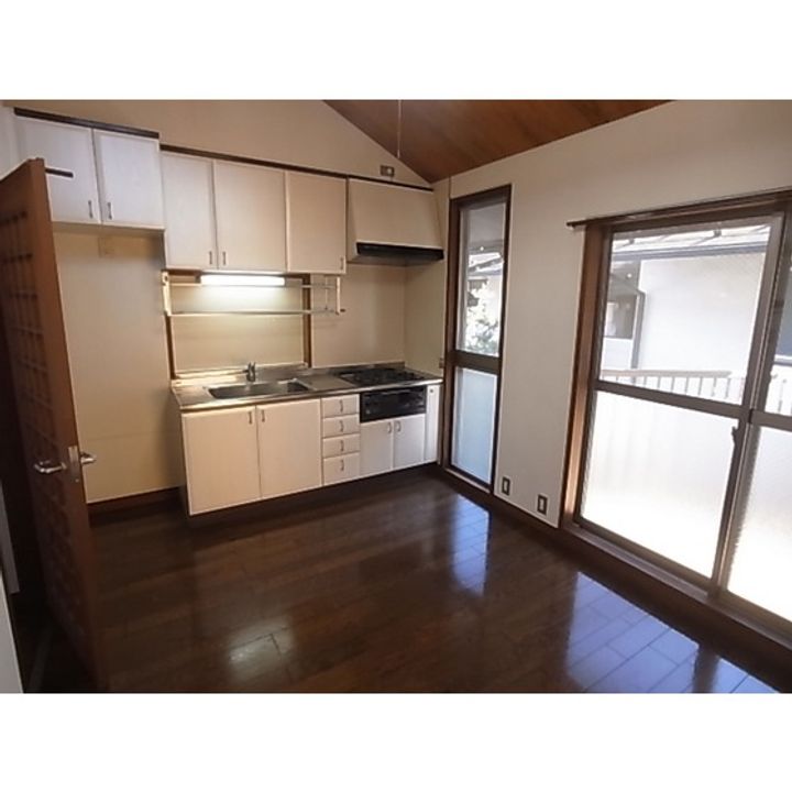 たかはし住宅山桃の居間