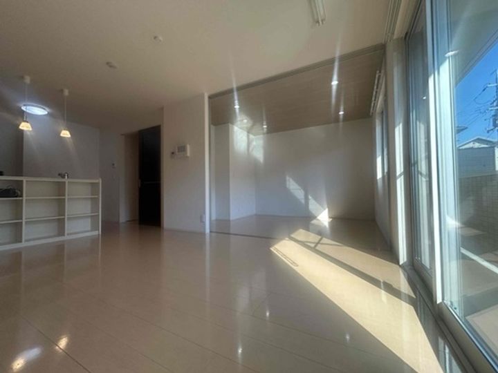 兵庫県明石市大久保町松陰(アパート)の賃貸物件の居間