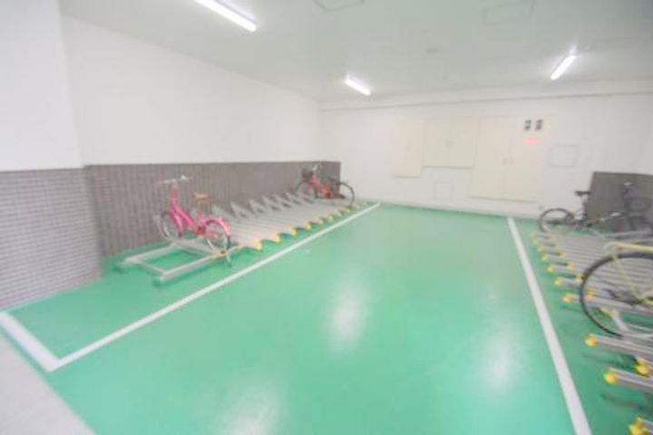 パラゴン布施駅前の地図