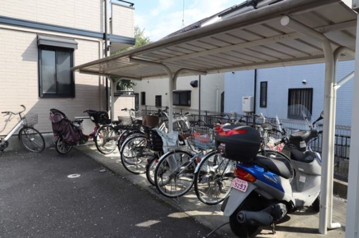 メゾン小柳の地図