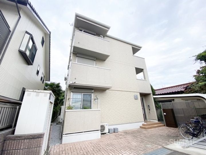 クレシアの外観