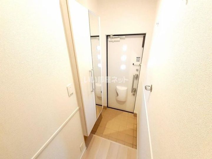 岐阜県大垣市中川町2(アパート)の賃貸物件の玄関