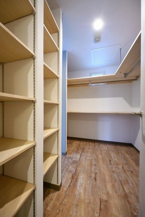 Rests on 旭山公園通の内装