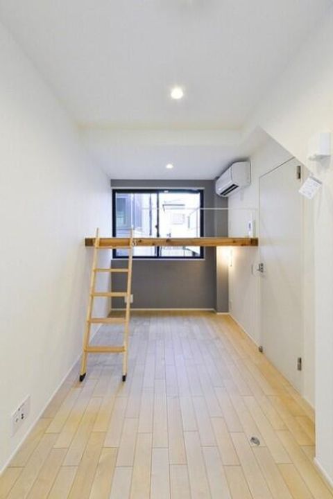 東京都文京区大塚4(アパート)の賃貸物件の居間