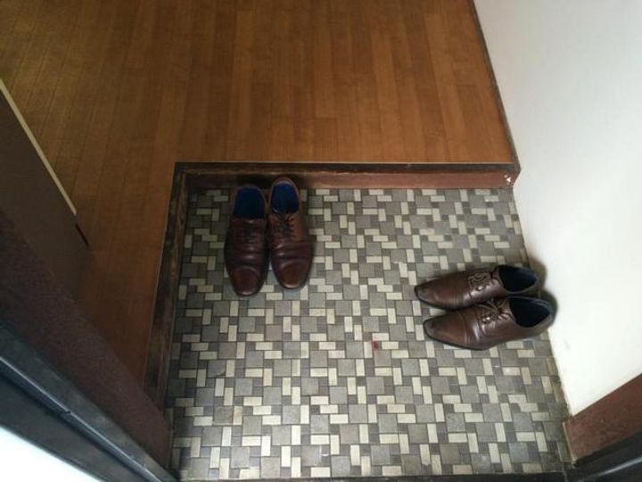 清和マンションの玄関