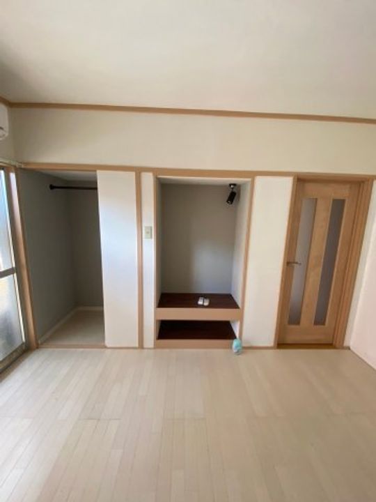 YDハイツの居間