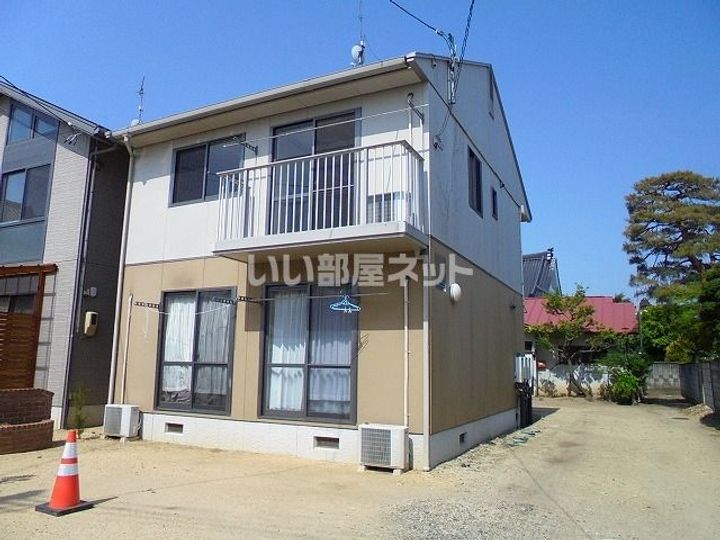ピュア・ハイツ白河E棟の外観