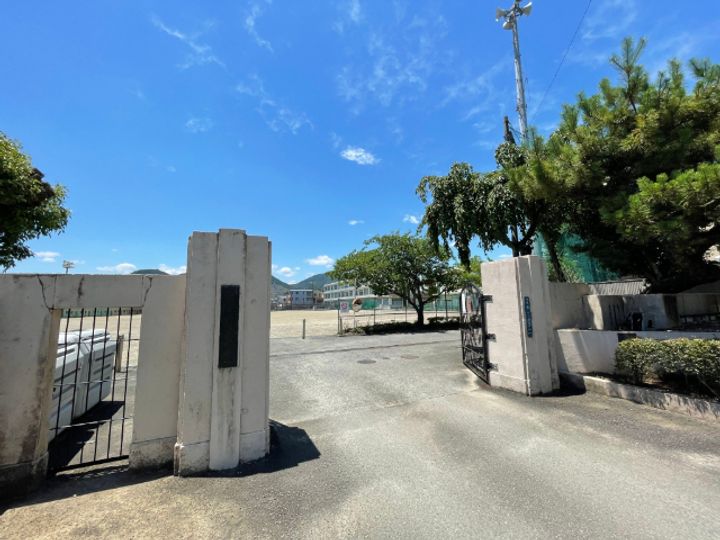 ハイツ杉山の周辺