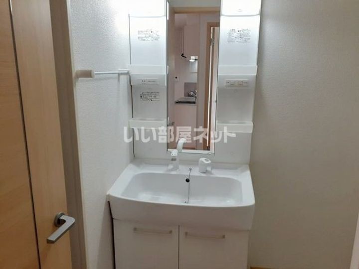 ストロベリーハウス Bの内装