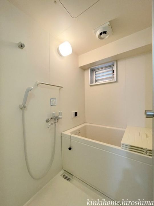 広島県廿日市市宮内4(マンション)の賃貸物件の風呂