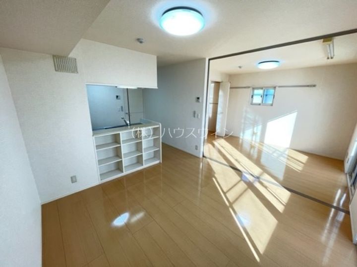 埼玉県越谷市レイクタウン1(アパート)の賃貸物件の居間