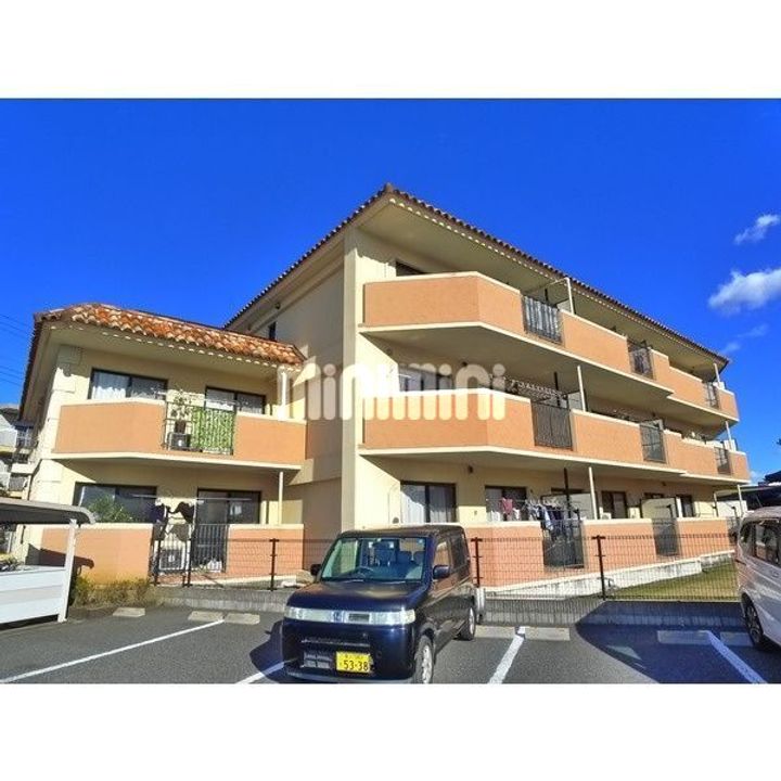 サンタバレー弐番館の外観