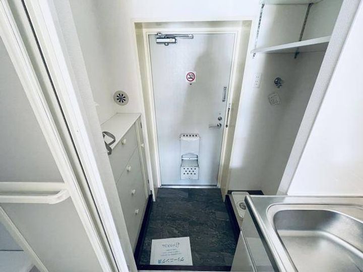 ザ・ヒルトップレジデンスの玄関