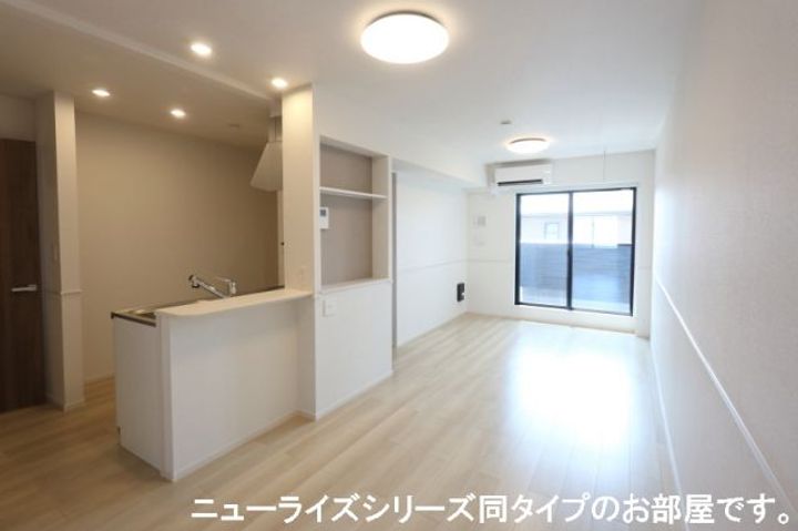 ファインブライト Iの居間