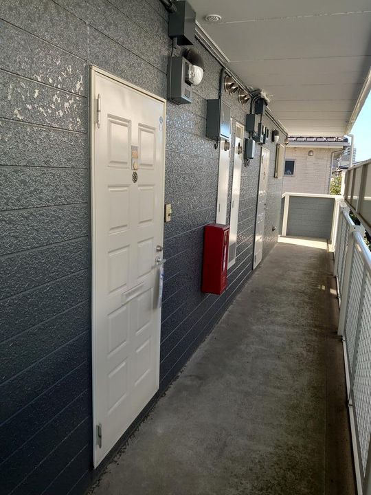 メゾングレージュの玄関