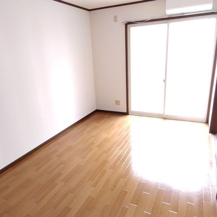 フリーデンCの内装