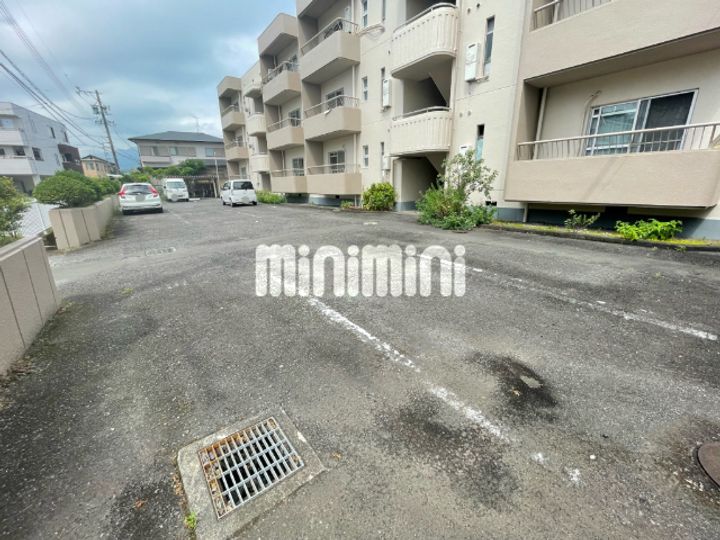 ハイツ杉山の地図