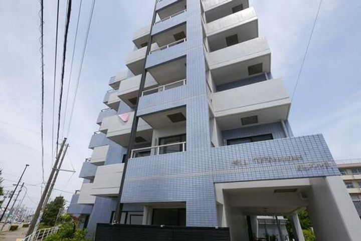 ベルトピア金沢ゼフィールの外観