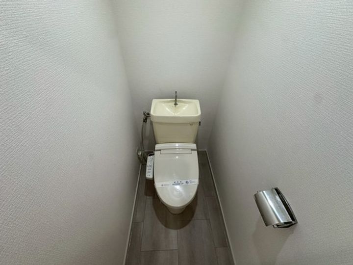 たきもとビルの内装