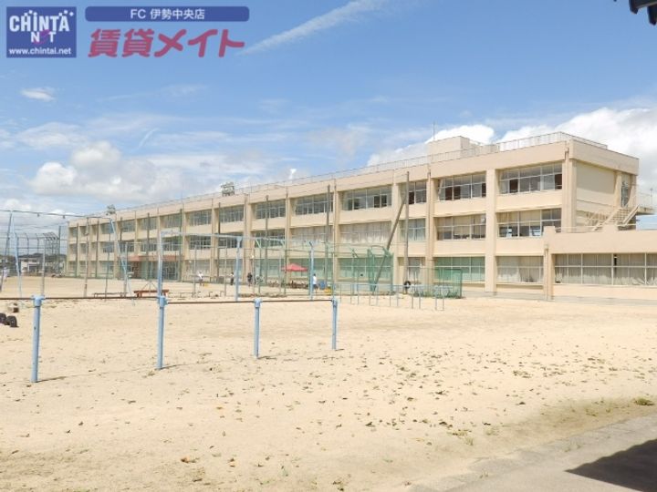 メゾンカンパーニュの周辺